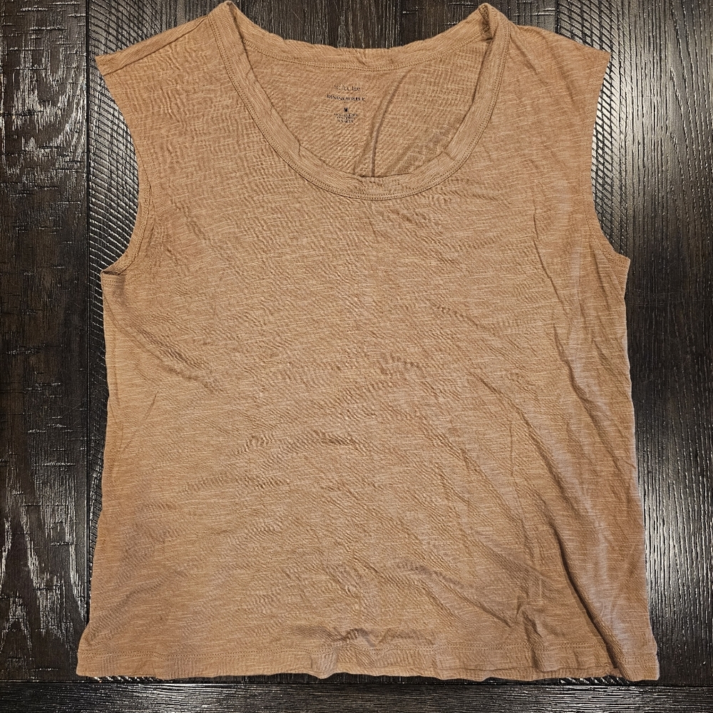 Banana Republic Malibu Tee | Women's Medium